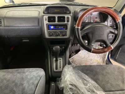 Mitsubishi PAJERO IO  с аукциона в Японии