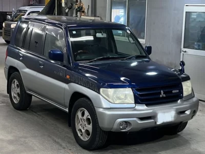 Mitsubishi PAJERO IO  с аукциона в Японии