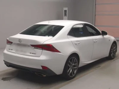 Lexus IS  с аукциона в Японии