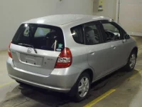 Honda FIT лот № 7056 оценка R  с аукциона в Японии 1