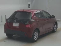 Toyota YARIS лот № 73039 оценка 3  с аукциона в Японии 1