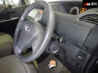 Toyota RACTIS лот № 95 оценка 3.5  с аукциона в Японии 4