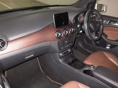 Mercedes-Benz B CLASS