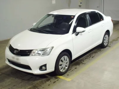 Toyota COROLLA AXIO  с аукциона в Японии
