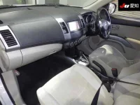 Mitsubishi OUTLANDER лот № 109 оценка 3.5  с аукциона в Японии 2