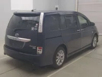 Toyota ISIS лот № 70072 оценка 3.5  с аукциона в Японии 1