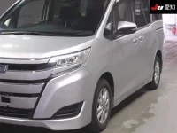 Toyota NOAH лот № 3051 оценка 4  с аукциона в Японии 6