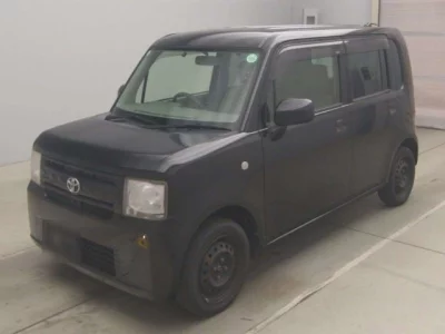 Toyota PIXIS SPACE  с аукциона в Японии