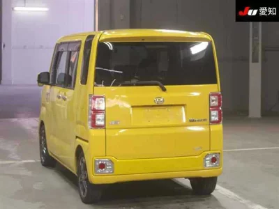 Daihatsu WAKE  с аукциона в Японии