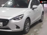 Mazda DEMIO лот № 3053 оценка 3.5  с аукциона в Японии 6