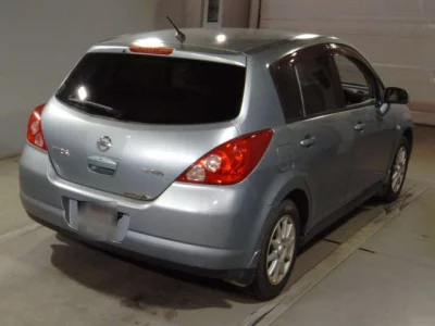 Nissan TIIDA  с аукциона в Японии