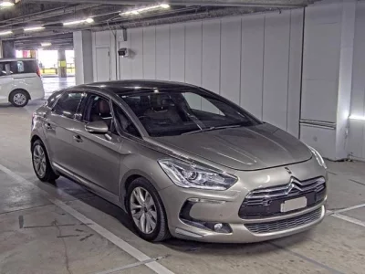 Citroen DS5  с аукциона в Японии