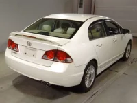 Honda CIVIC лот № 7128 оценка 3.5  с аукциона в Японии 1