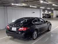 Nissan FUGA лот № 864 оценка 4  с аукциона в Японии 1