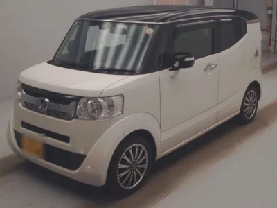 Honda N BOX SLASH