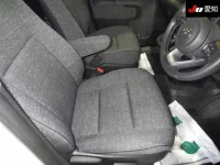 Toyota SIENTA лот № 3064 оценка 5  с аукциона в Японии 5