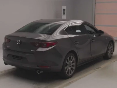 Mazda MAZDA3  с аукциона в Японии