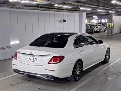 Mercedes-Benz AMG  с аукциона в Японии