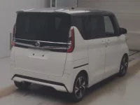 Nissan ROOX лот № 3117 оценка 4  с аукциона в Японии 1