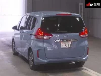 Honda FREED лот № 3076 оценка 4.5  с аукциона в Японии 1