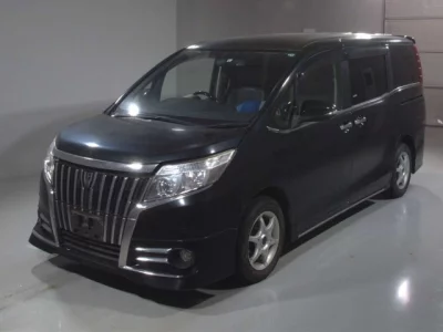 Toyota ESQUIRE  с аукциона в Японии