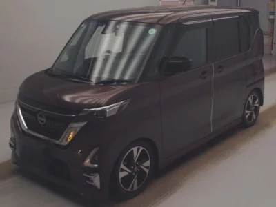 Nissan ROOX  с аукциона в Японии