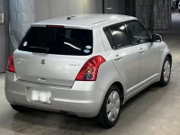 Suzuki SWIFT лот № 1075 оценка R  с аукциона в Японии 4