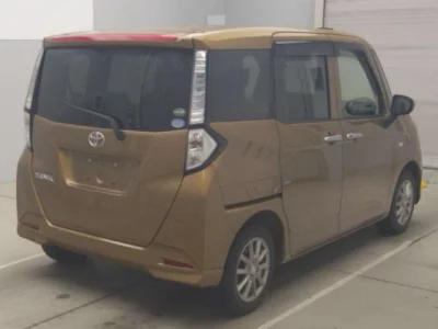 Toyota TANK  с аукциона в Японии