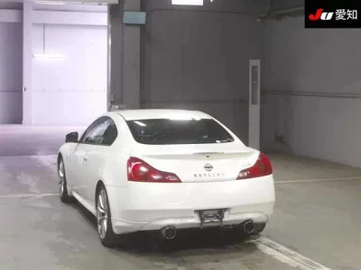 Nissan SKYLINE  с аукциона в Японии