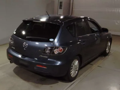 Mazda AXELA  с аукциона в Японии