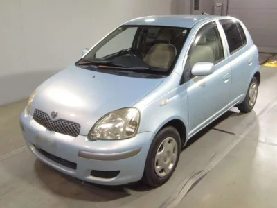 Toyota VITZ  с аукциона в Японии