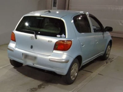 Toyota VITZ  с аукциона в Японии