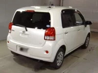 Toyota PORTE лот № 7204 оценка 4  с аукциона в Японии 1