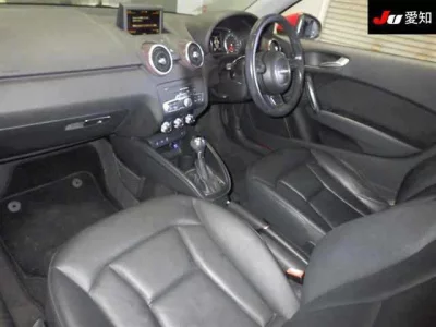 Audi A1  с аукциона в Японии
