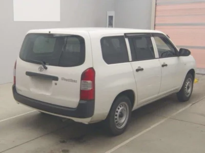Toyota PROBOX  с аукциона в Японии