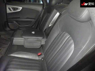 Audi A7  с аукциона в Японии