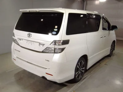 Toyota VELLFIRE  с аукциона в Японии