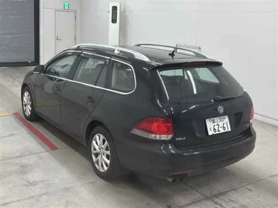 Volkswagen GOLF VARIANT  с аукциона в Японии