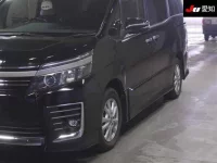 Toyota VOXY лот № 3097 оценка 4  с аукциона в Японии 6