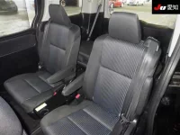 Toyota VOXY лот № 3097 оценка 4  с аукциона в Японии 3