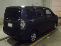 Toyota VOXY лот № 7150 оценка R  с аукциона в Японии 1