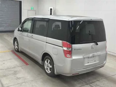 Honda STEP WAGON  с аукциона в Японии