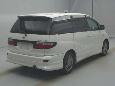 Toyota ESTIMA  с аукциона в Японии