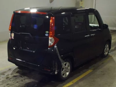 Toyota ROOMY  с аукциона в Японии