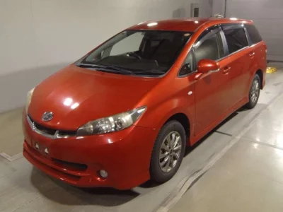Toyota WISH  с аукциона в Японии