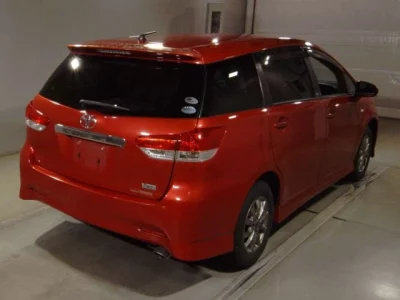 Toyota WISH  с аукциона в Японии