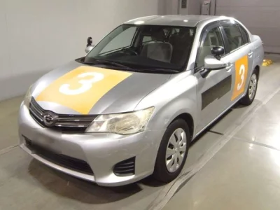 Toyota COROLLA AXIO  с аукциона в Японии