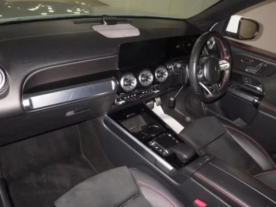 Mercedes-Benz GLB  с аукциона в Японии