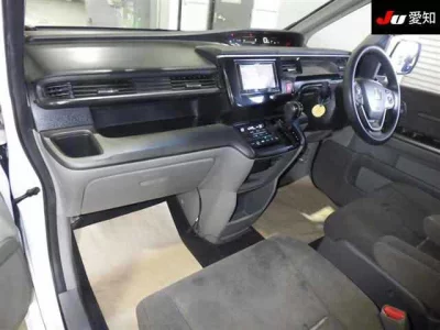 Honda STEP WAGON  с аукциона в Японии