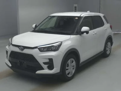 Toyota RAIZE  с аукциона в Японии
